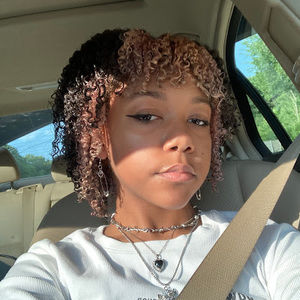 Meet your Posher, Jennah